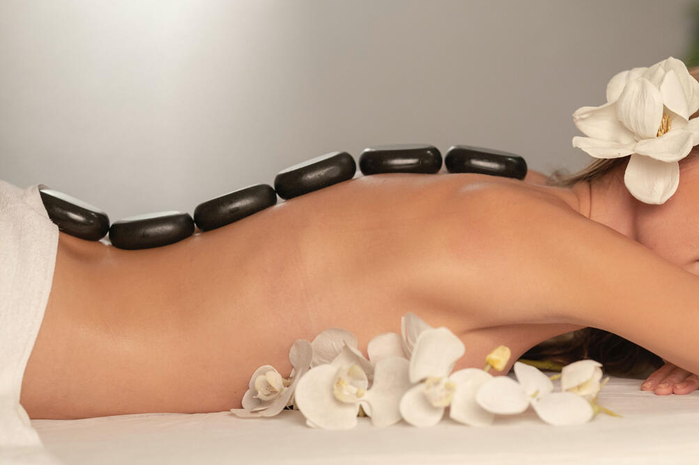 best hot stone massage in Mississauga